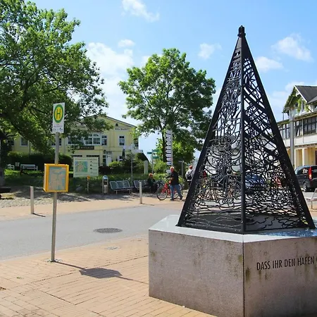 Haus Strandeck 07 Mit Gratis Nutzung Vom Ahoi Erlebnisbad Und Sauna In Sellin Apartment